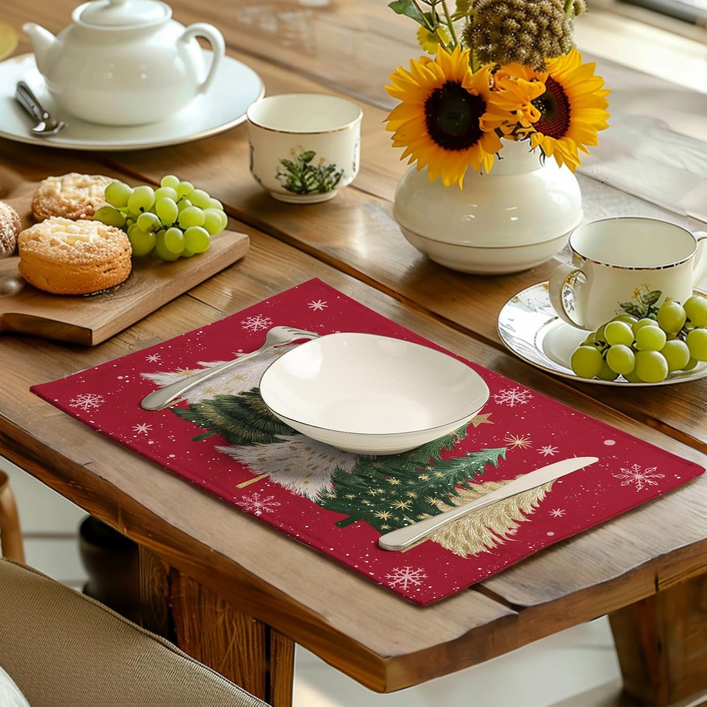 Red Christmas Tree Placemats Set of 4, 12x18 Inch Xmas Trees Snowflakes Winter Holiday Place Mats Seasonal Washable Linen Table Mat for Indoor Outdoor Kitchen Dining Party Decor