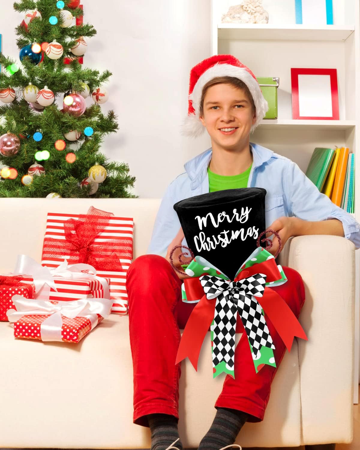 Merry Christmas Tree Topper Whimsical Top Hat with Check Bows Xmas Tree Ornament Winter Holidays Home Decoration Wreath Attachment Festive Gift Ideas Supplies